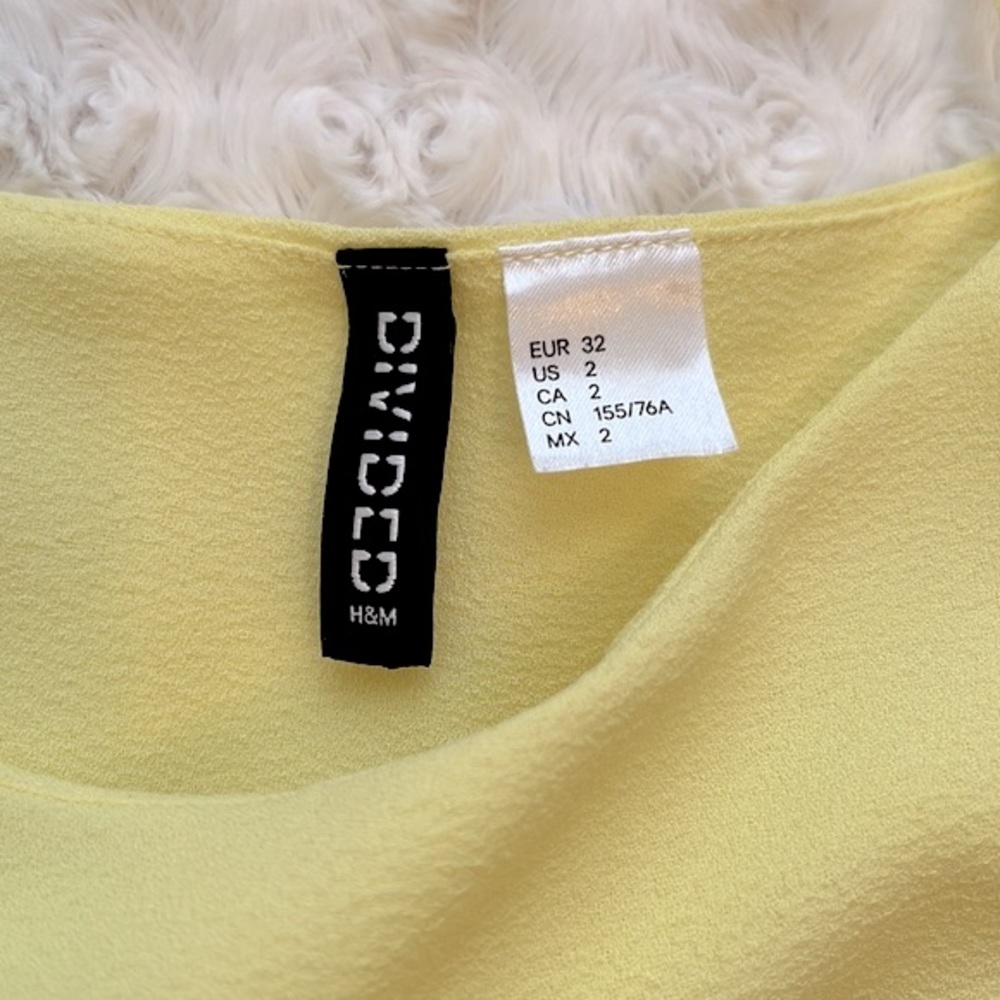 H&M Divided Yellow Off Shoulder Ruffle Crop Top - Picture 2 of 4